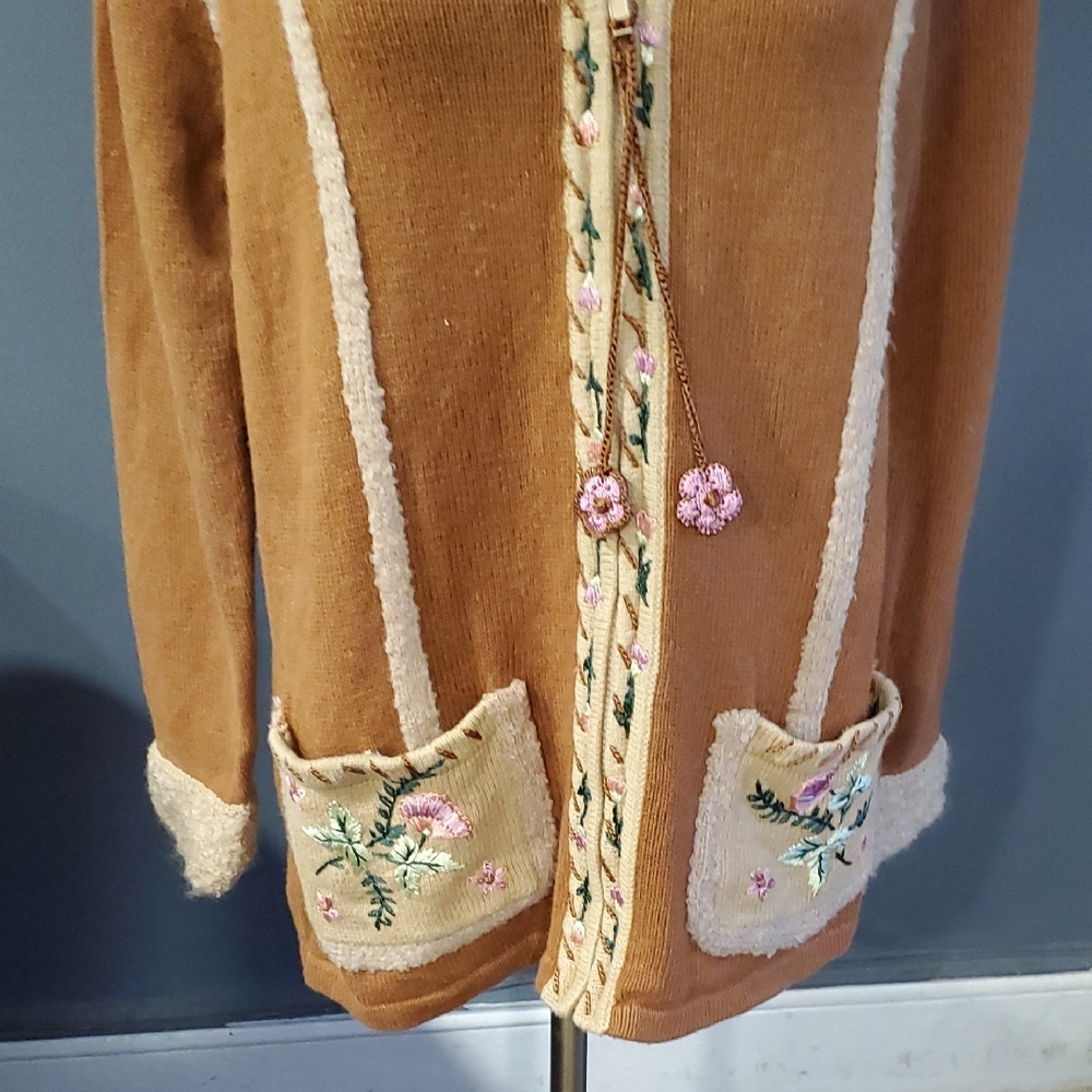 Vtg Storybook Knits Tan Teddy Jacket sweater with zipper and hoody. - Picture 11 of 17